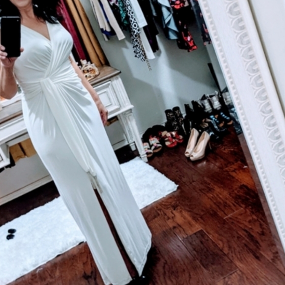 Lux Dress - Picture 1 of 8